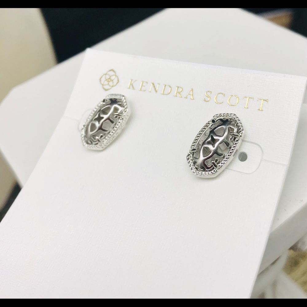 On sale: Kendra Scott Ellie Filigree studs Earrings Silver Tone